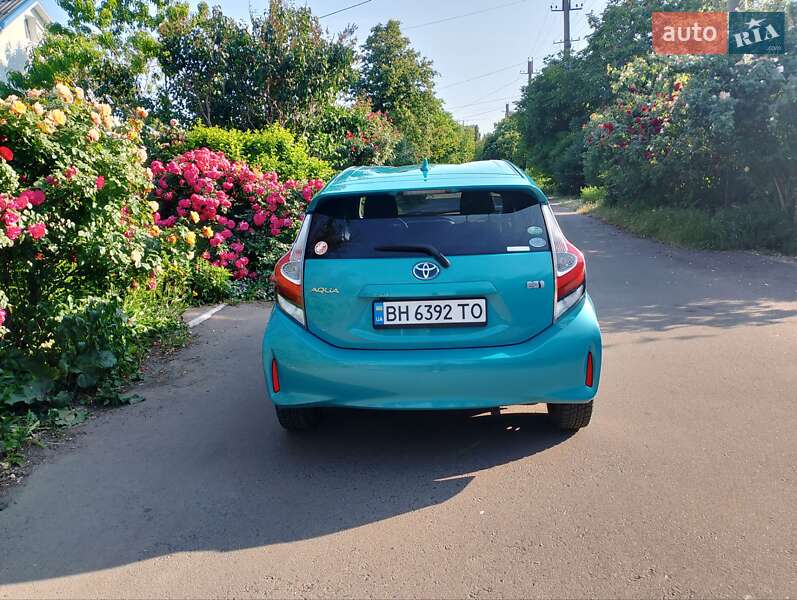 Хэтчбек Toyota Aqua 2017 в Одессе