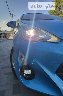 Хэтчбек Toyota Aqua 2015 в Одессе