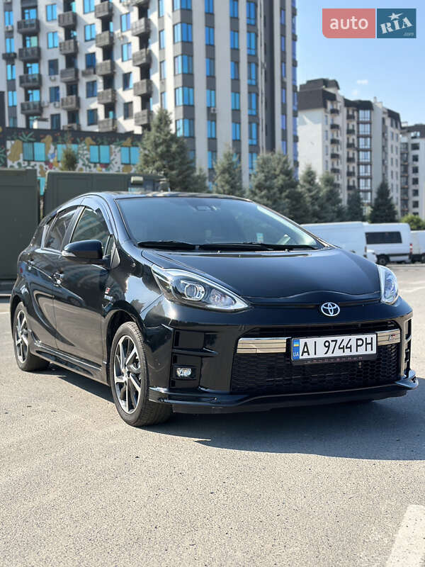 Хетчбек Toyota Aqua 2018 в Києві