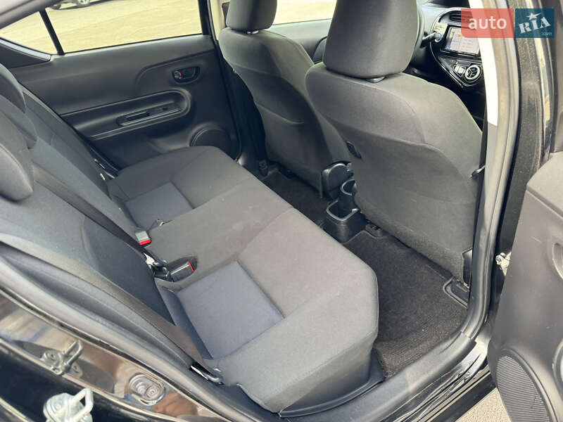 Хетчбек Toyota Aqua 2018 в Києві