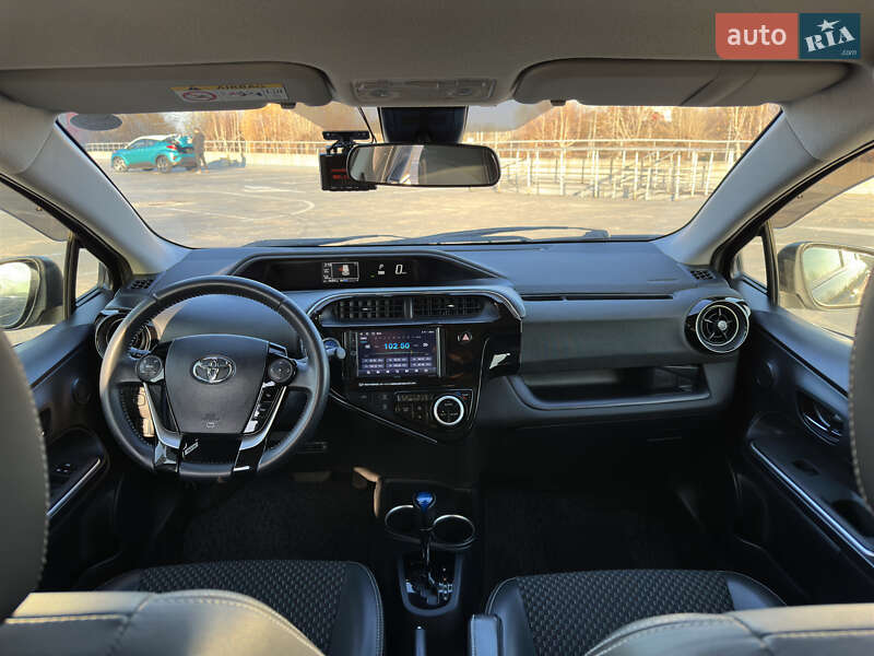 Хэтчбек Toyota Aqua 2019 в Киеве