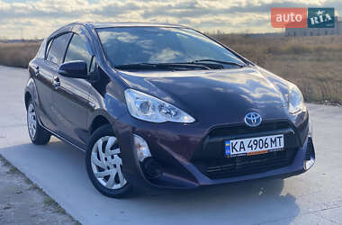 Хэтчбек Toyota Aqua 2015 в Киеве