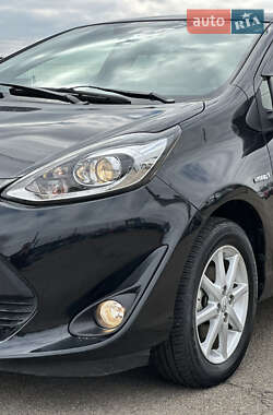 Хэтчбек Toyota Aqua 2019 в 