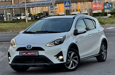Хетчбек Toyota Aqua 2017 в Києві