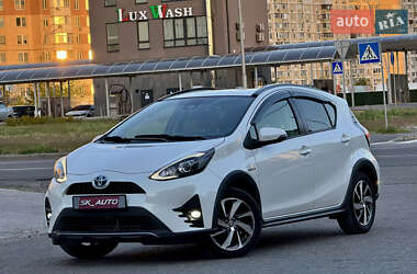 Хэтчбек Toyota Aqua 2017 в 