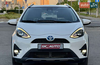 Хэтчбек Toyota Aqua 2017 в 
