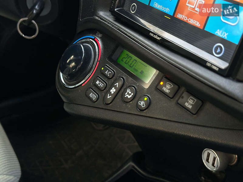 Хетчбек Toyota Aqua 2015 в Одесі