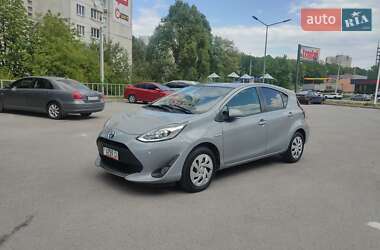 Хэтчбек Toyota Aqua 2021 в Киеве