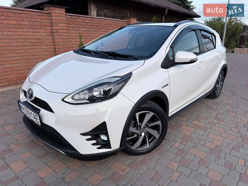 Хетчбек Toyota Aqua 2017 в Одесі
