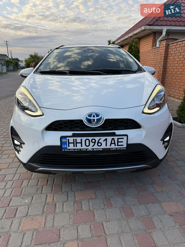 Хетчбек Toyota Aqua 2017 в Одесі