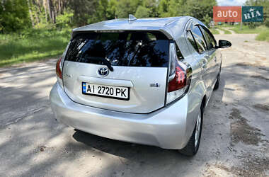 Хэтчбек Toyota Aqua 2015 в 