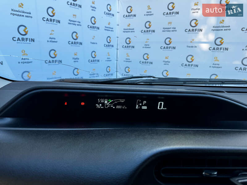 Хетчбек Toyota Aqua 2016 в Києві