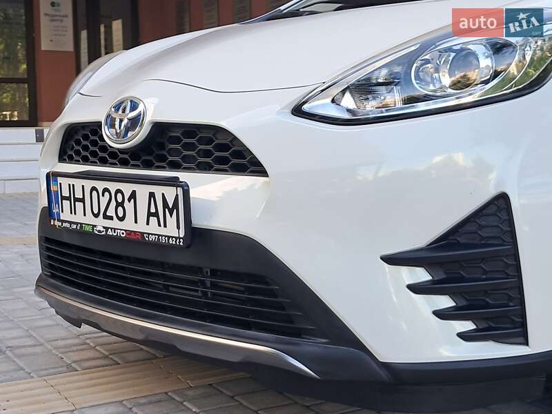 Хетчбек Toyota Aqua 2017 в Одесі