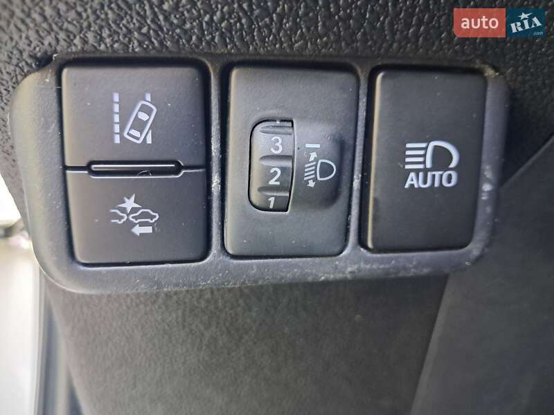 Хетчбек Toyota Aqua 2017 в Одесі