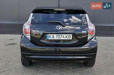 Хэтчбек Toyota Aqua 2013 в 