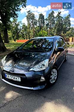 Хэтчбек Toyota Aqua 2014 в Черкассах