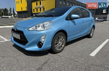 Хэтчбек Toyota Aqua 2015 в Киеве