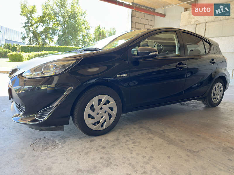 Хетчбек Toyota Aqua 2018 в Києві