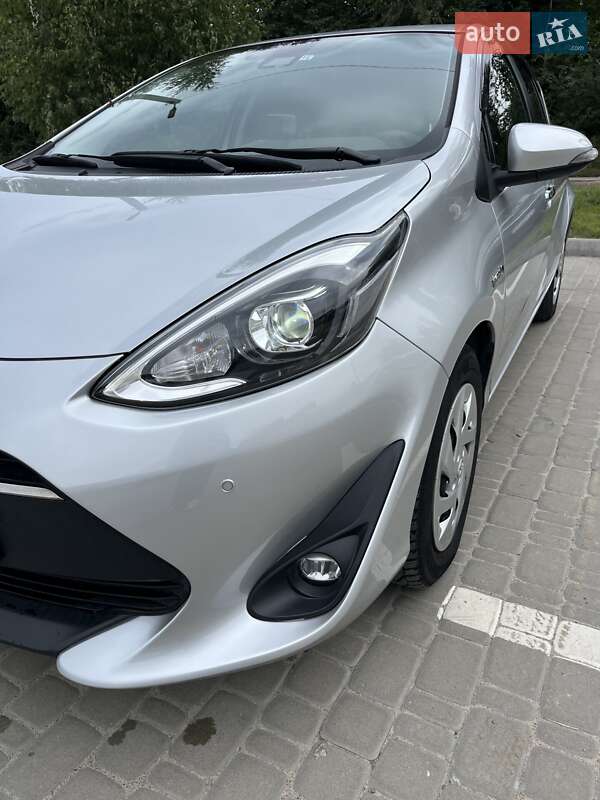 Хетчбек Toyota Aqua 2018 в Ірпені