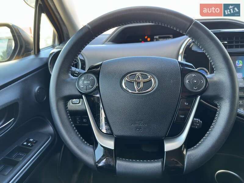 Хетчбек Toyota Aqua 2020 в Києві