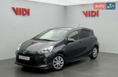 Хэтчбек Toyota Aqua 2014 в Киеве