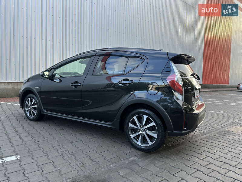 Хэтчбек Toyota Aqua 2019 в Одессе