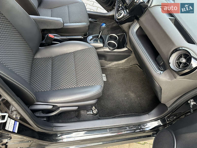 Хэтчбек Toyota Aqua 2019 в Одессе