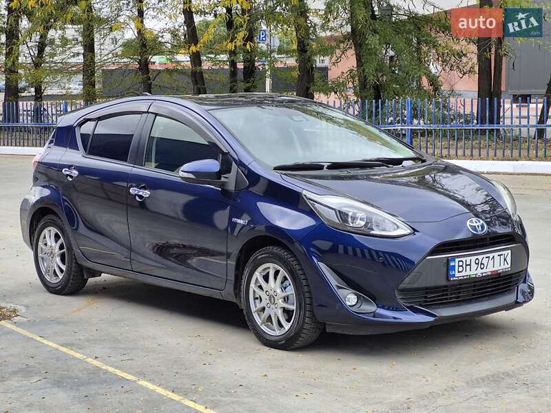 Хетчбек Toyota Aqua 2018 в Одесі