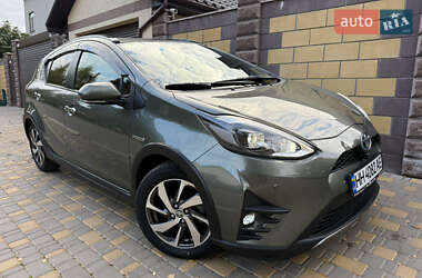 Хетчбек Toyota Aqua 2020 в 
