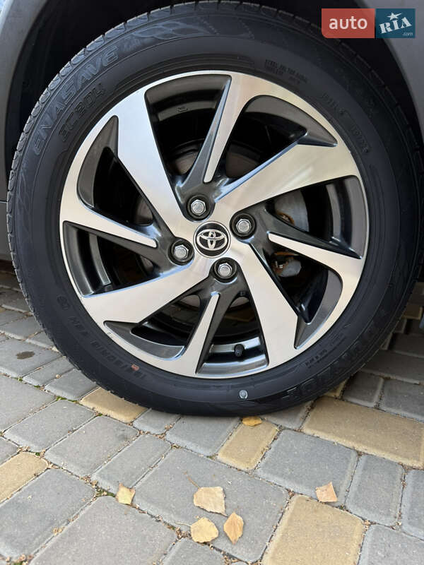 Хэтчбек Toyota Aqua 2020 в Одессе фото 48 Хэтчбек Toyota Aqua 2020 в Одессе