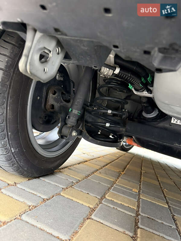 Хэтчбек Toyota Aqua 2020 в Одессе фото 102 Хэтчбек Toyota Aqua 2020 в Одессе