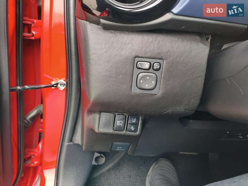 Хэтчбек Toyota Aqua 2016 в Киеве