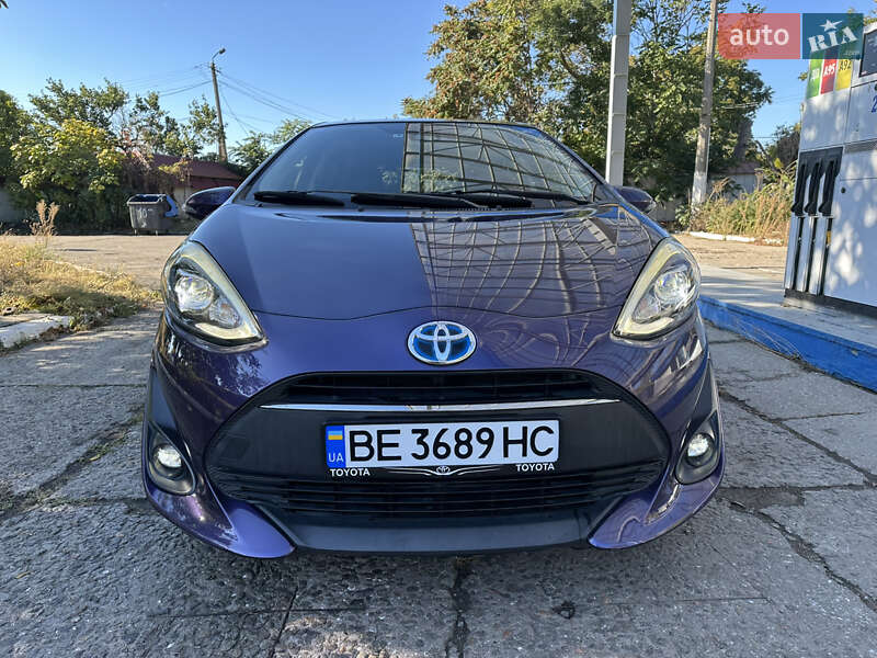 Хетчбек Toyota Aqua 2017 в Одесі