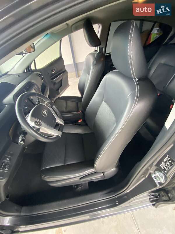 Хэтчбек Toyota Aqua 2015 в Киеве фото 8 Хэтчбек Toyota Aqua 2015 в Киеве