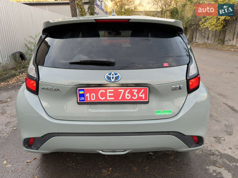 Хэтчбек Toyota Aqua 2022 в Киеве