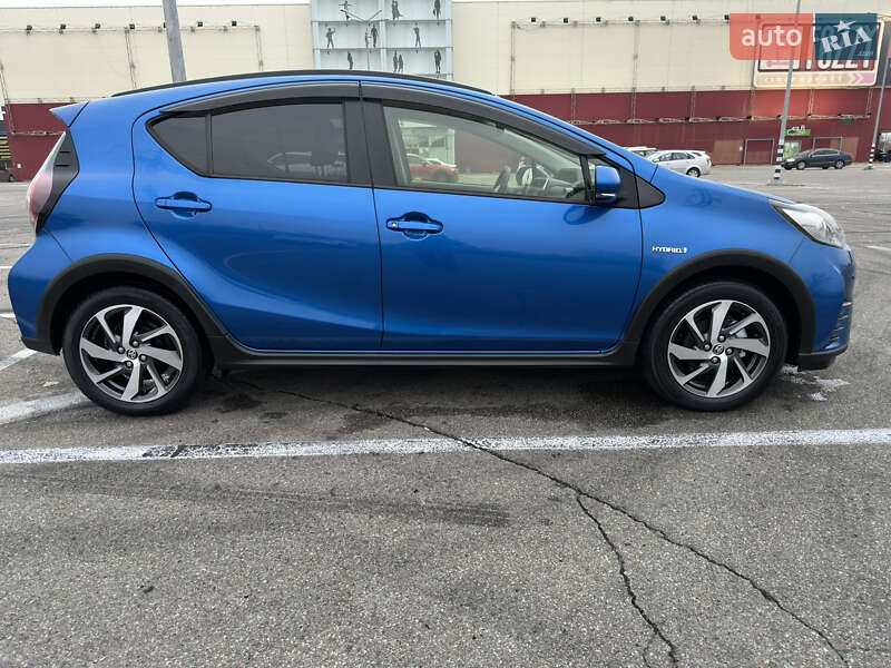 Хетчбек Toyota Aqua 2019 в Києві