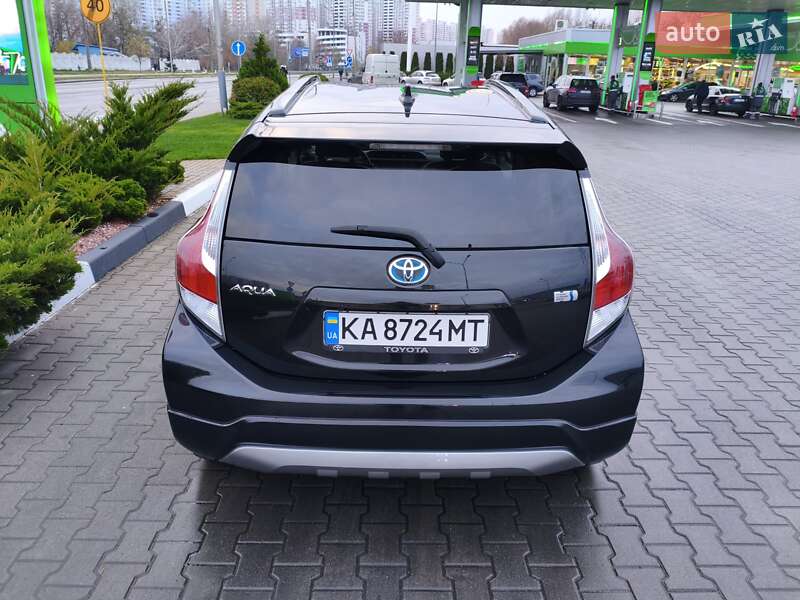 Хэтчбек Toyota Aqua 2015 в Киеве фото 8 Хэтчбек Toyota Aqua 2015 в Киеве