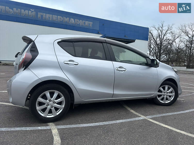 Хэтчбек Toyota Aqua 2020 в Киеве