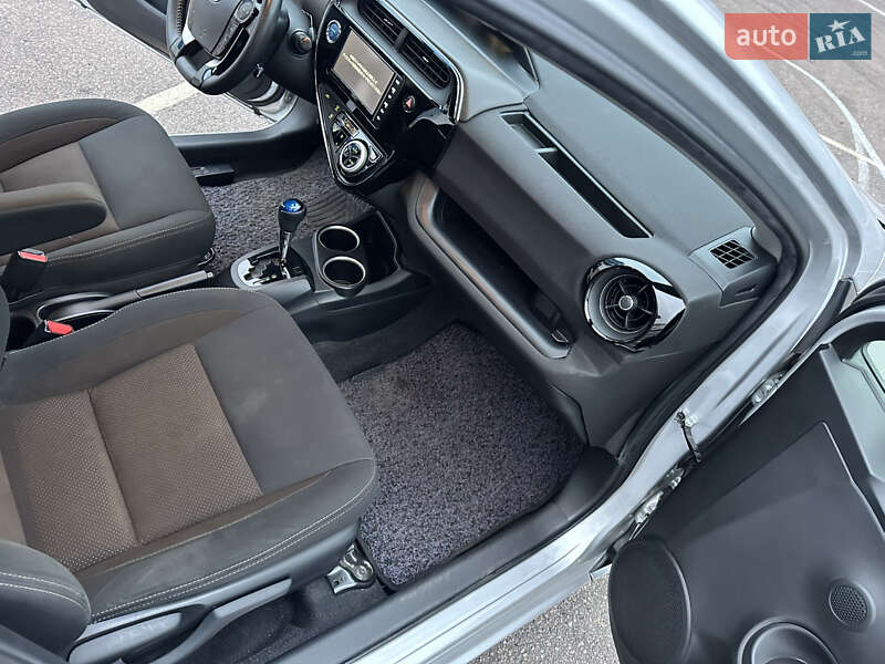 Хэтчбек Toyota Aqua 2020 в Киеве