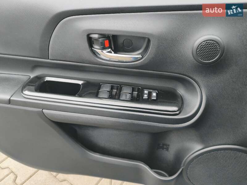 Хетчбек Toyota Aqua 2020 в Києві