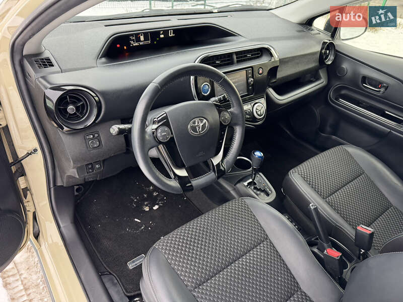 Хэтчбек Toyota Aqua 2018 в Киеве