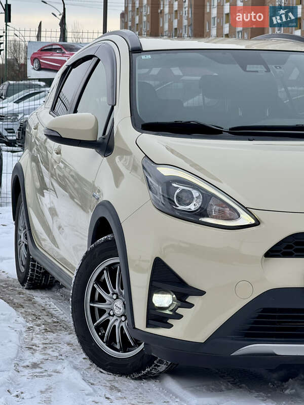 Хэтчбек Toyota Aqua 2018 в Киеве