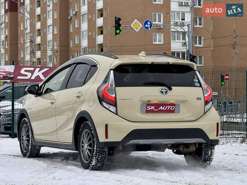 Хэтчбек Toyota Aqua 2018 в Киеве