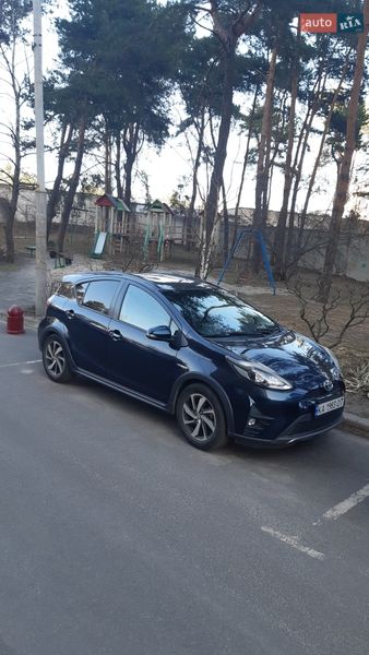 Хетчбек Toyota Aqua 2017 в Києві