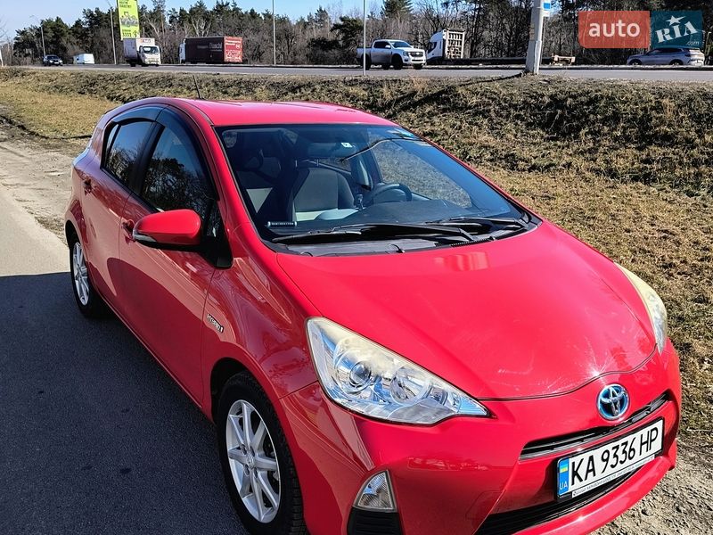 Toyota Aqua 2012