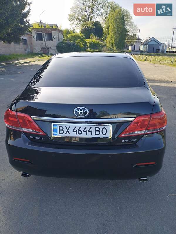 Седан Toyota Aurion 2011 в Хмельницькому