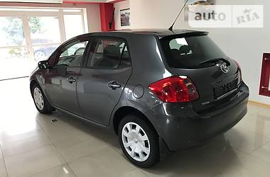 Хэтчбек Toyota Auris 2008 в Черкассах