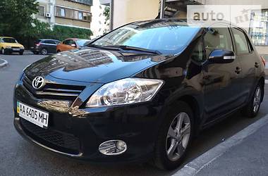 Toyota Auris 2011