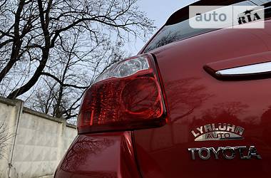 Хэтчбек Toyota Auris 2011 в Одессе