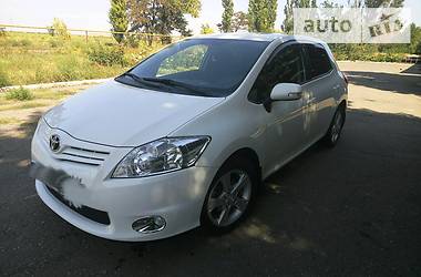 Toyota Auris 2011